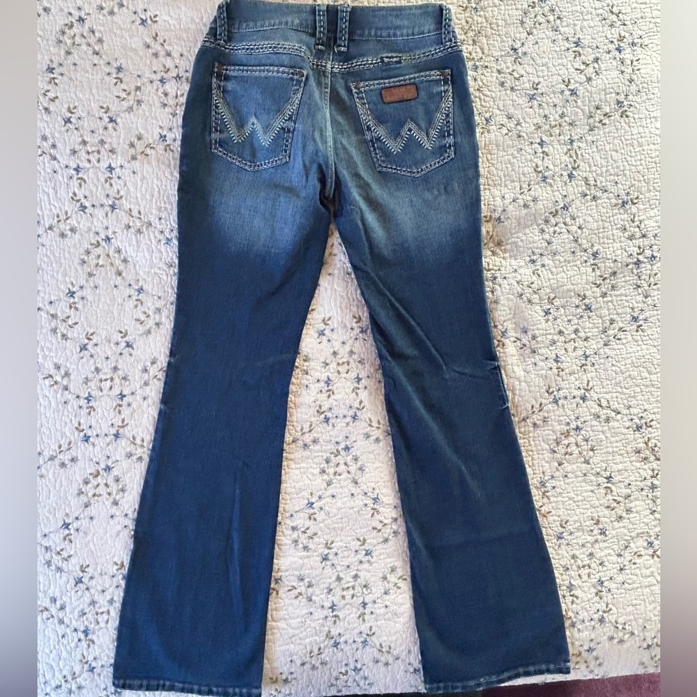 Wrangler Shiloh Ultimate Riding Stretch Denim Blue Jeans Women's Size 9 - MWZJT